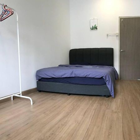 Homestay 3Br Near Setia Alam شاه علام المظهر الخارجي الصورة