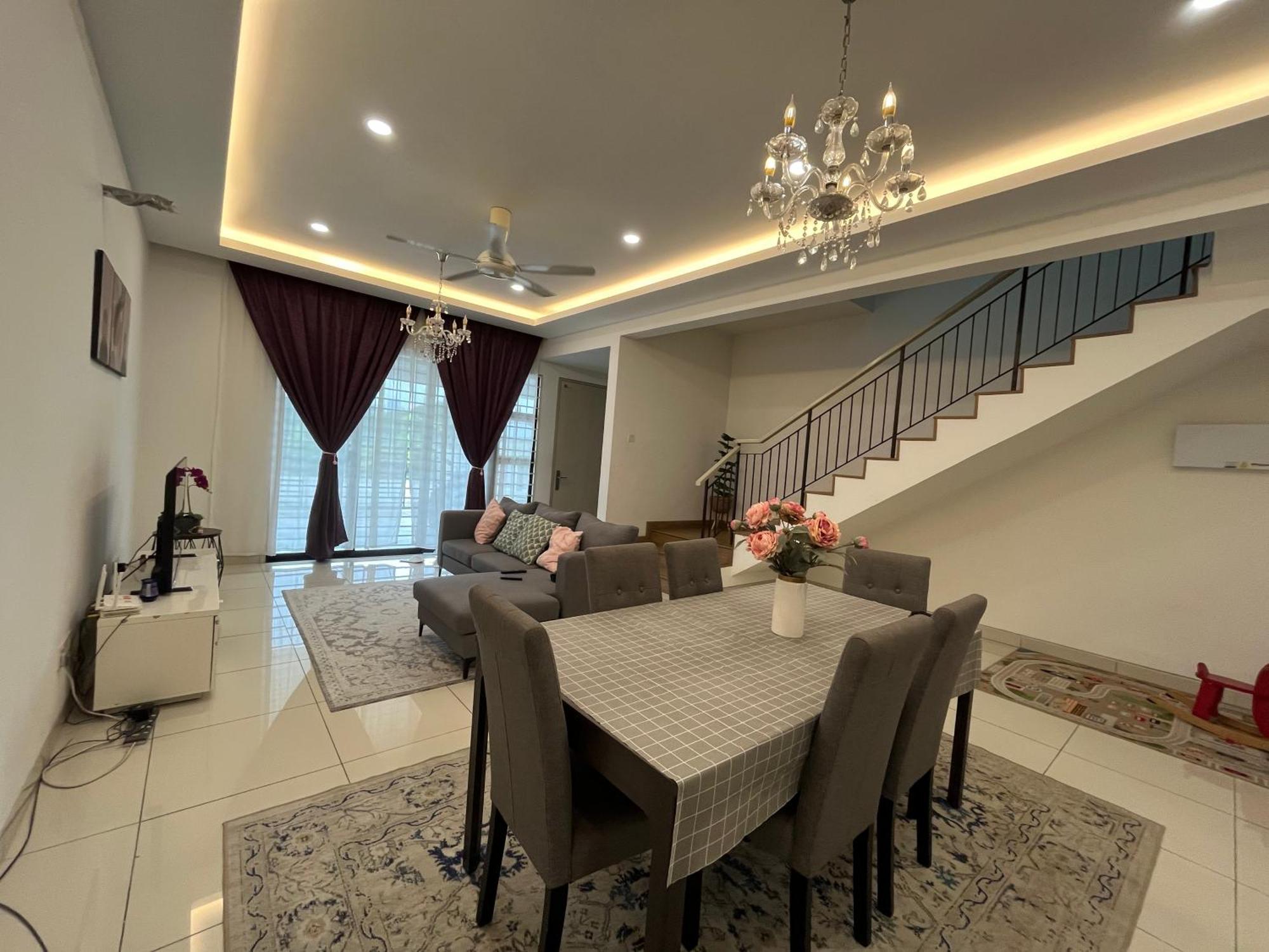 Homestay 3Br Near Setia Alam شاه علام المظهر الخارجي الصورة